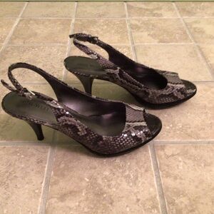Nine West Animal Print Sling-backs Gray Black Size 7